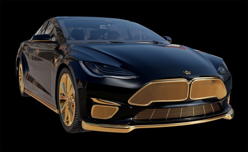 سيارة تيسلا مغطاة بالذهب سعرها يتجاوز مليون ريال!